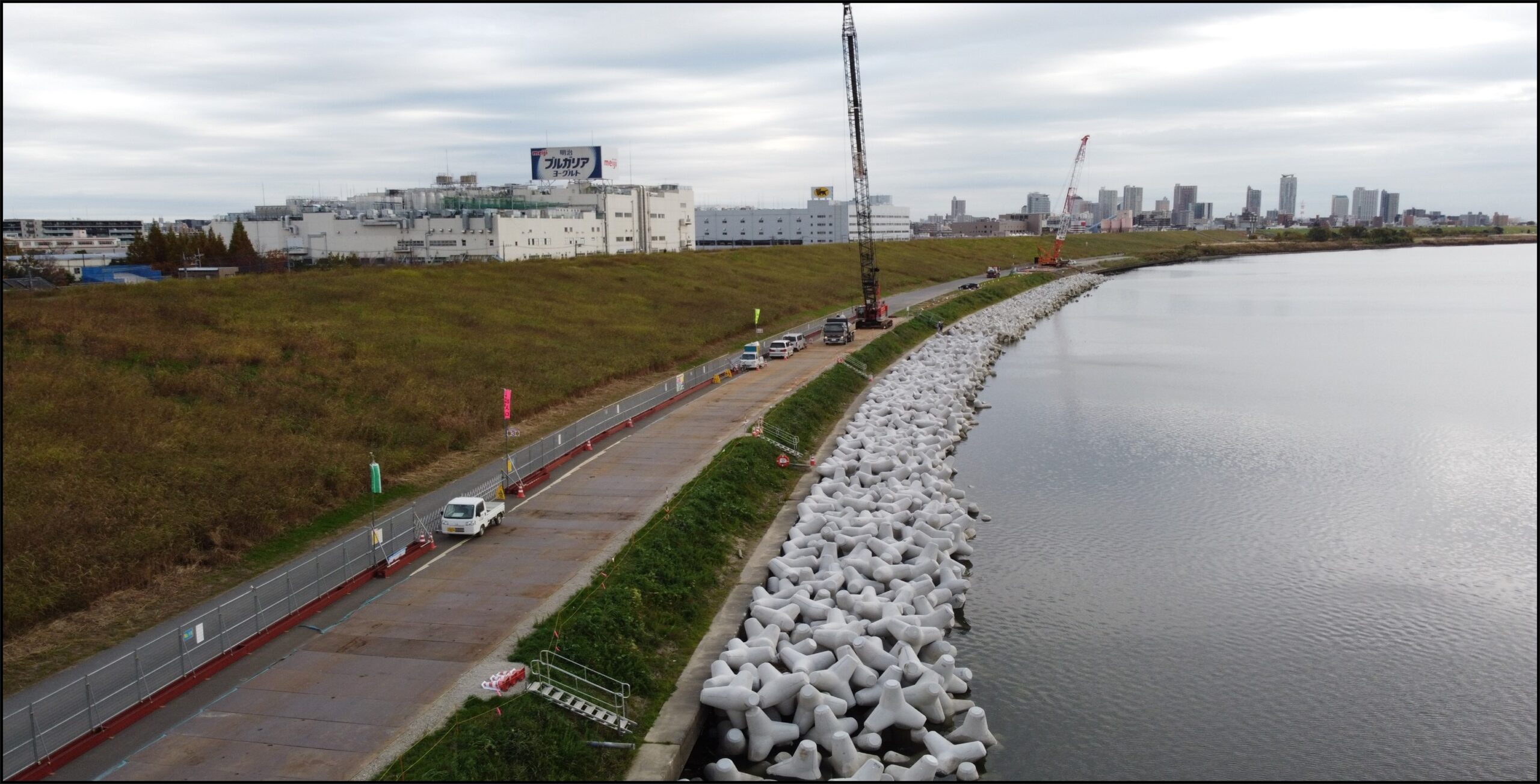 R1荒川下流左岸川岸地区上流災害復旧工事2 イメージ